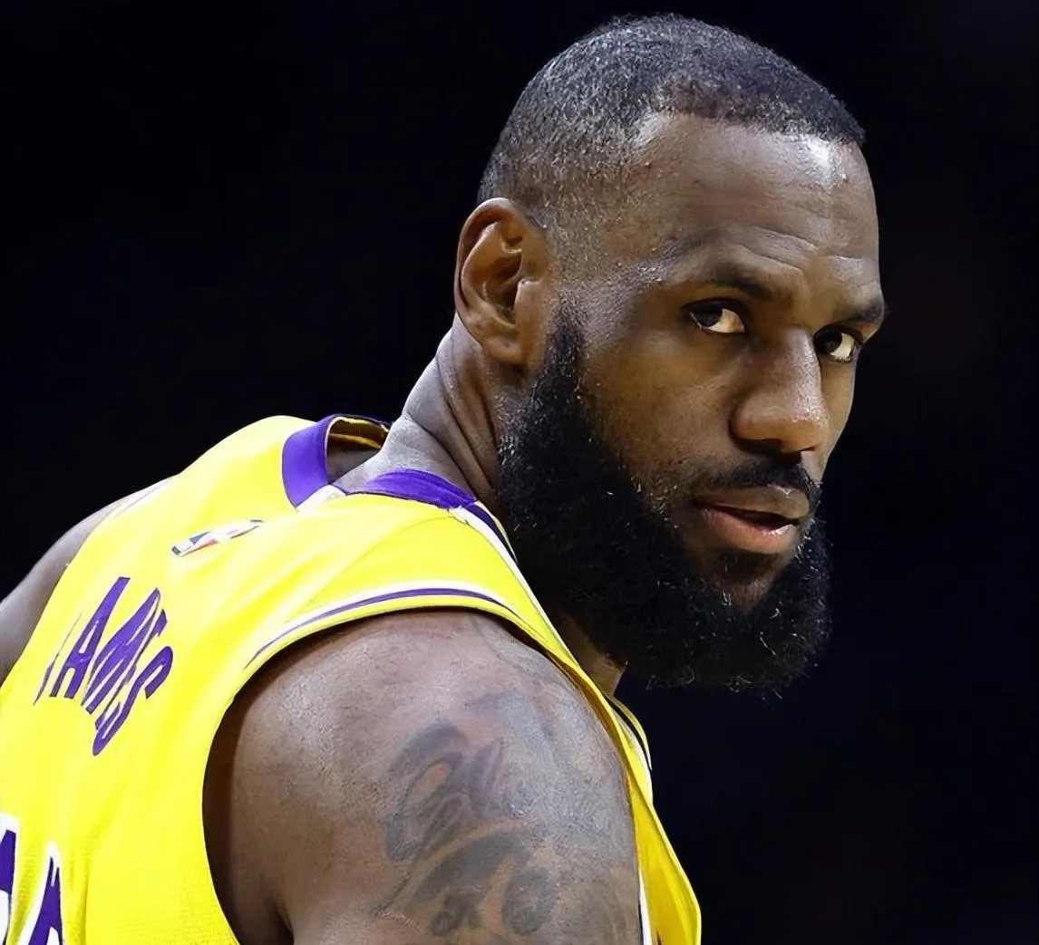 詹姆斯生涯第40,000分！历史第一人