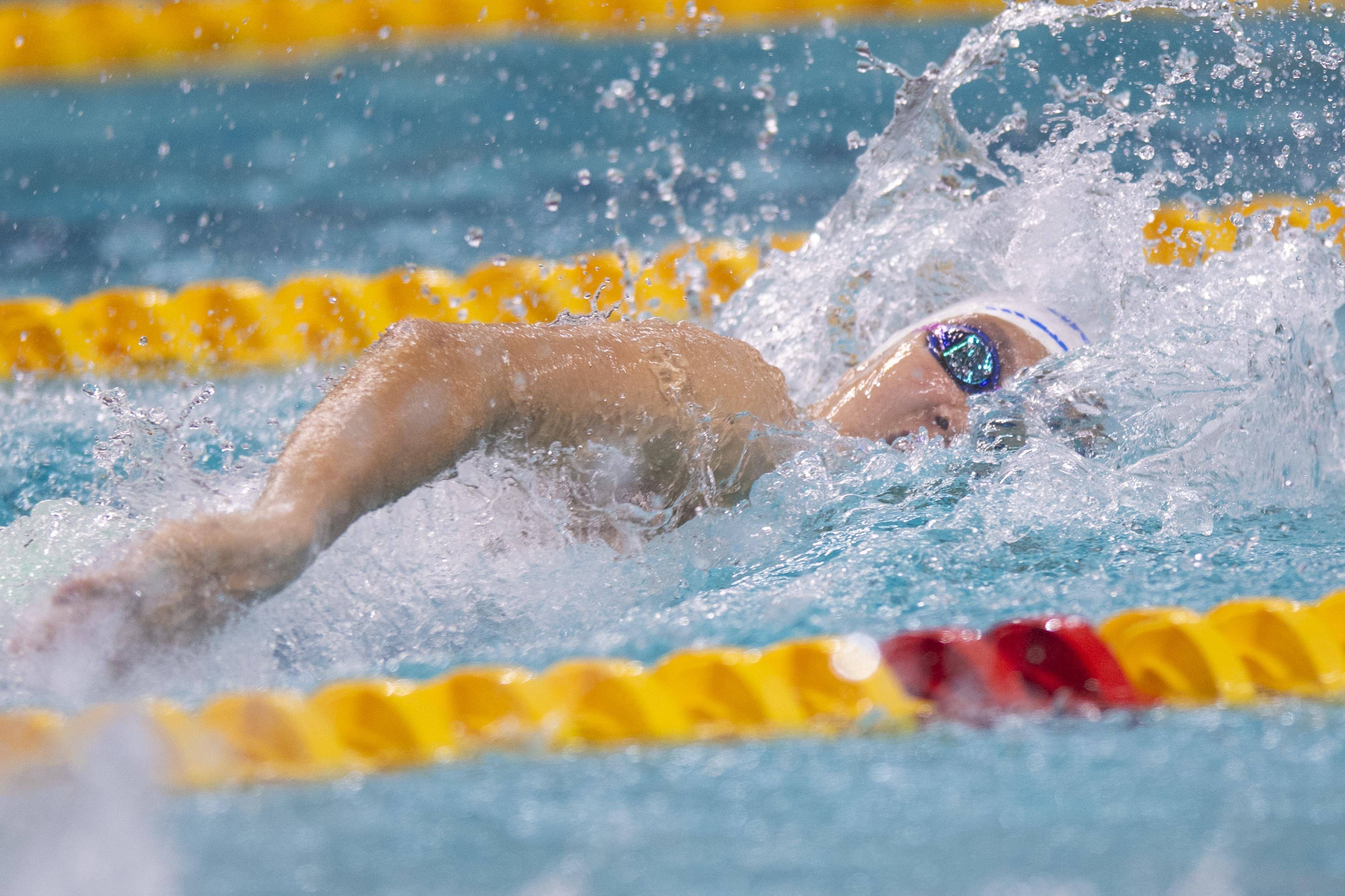 米兰网站-“国际游泳大赛：传奇泳者再创辉煌，破纪录！”